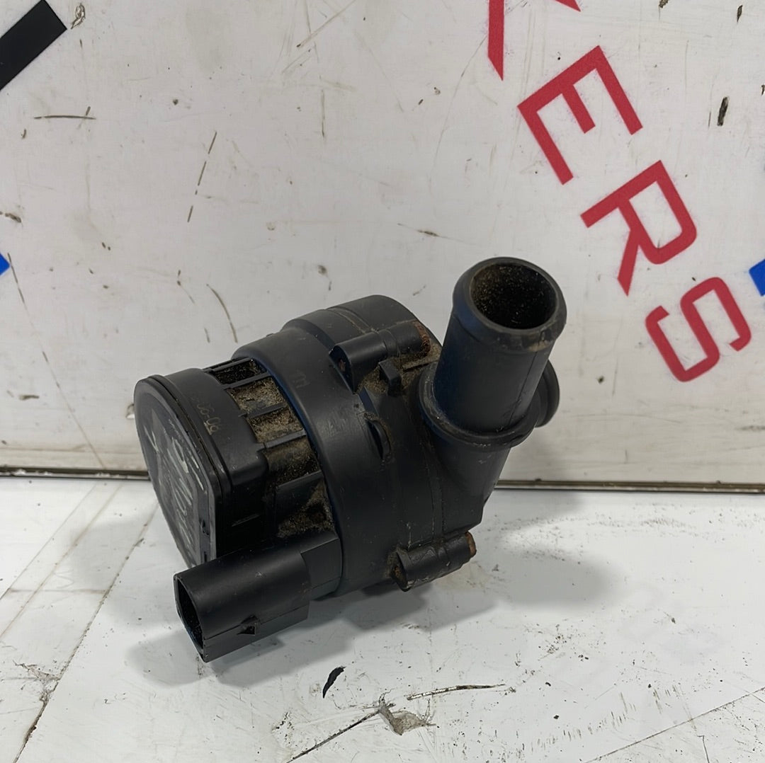 Vauxhall Movano CIRCULATION ADDITIONAL WATER PUMP 2.3 RWD 2016 P/N 0 392 023 015