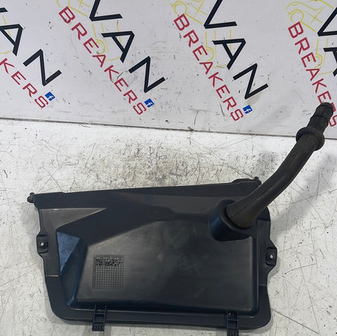 Renault Trafic/Vauxhall Vivaro 2014-2019 PASSENGER N/S WINDSCREEN SCUTTLE PANEL TRIM P/N 93868425