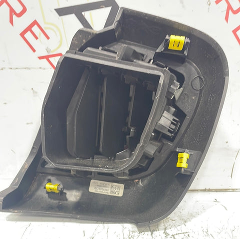 Citroen Dispatch/ Peugeot Expert/ Vauxhall Vivaro/ Toyota Proace DASHBOARD LEFT SIDE AIR VENT 98095037ZD