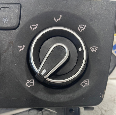Citroen Relay/ Peugeot Boxer/ Fiat Ducato HEATER CONTROLS 2023 P/N MR14641530