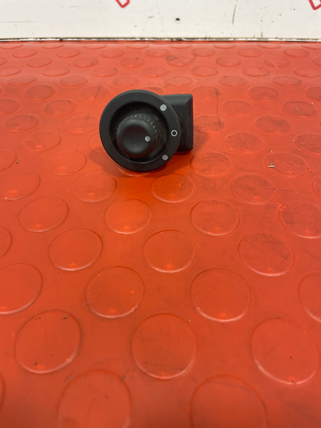 Renault Master WING MIRROR ADJUST KNOB SWITCH 2014 P/N 255784649R