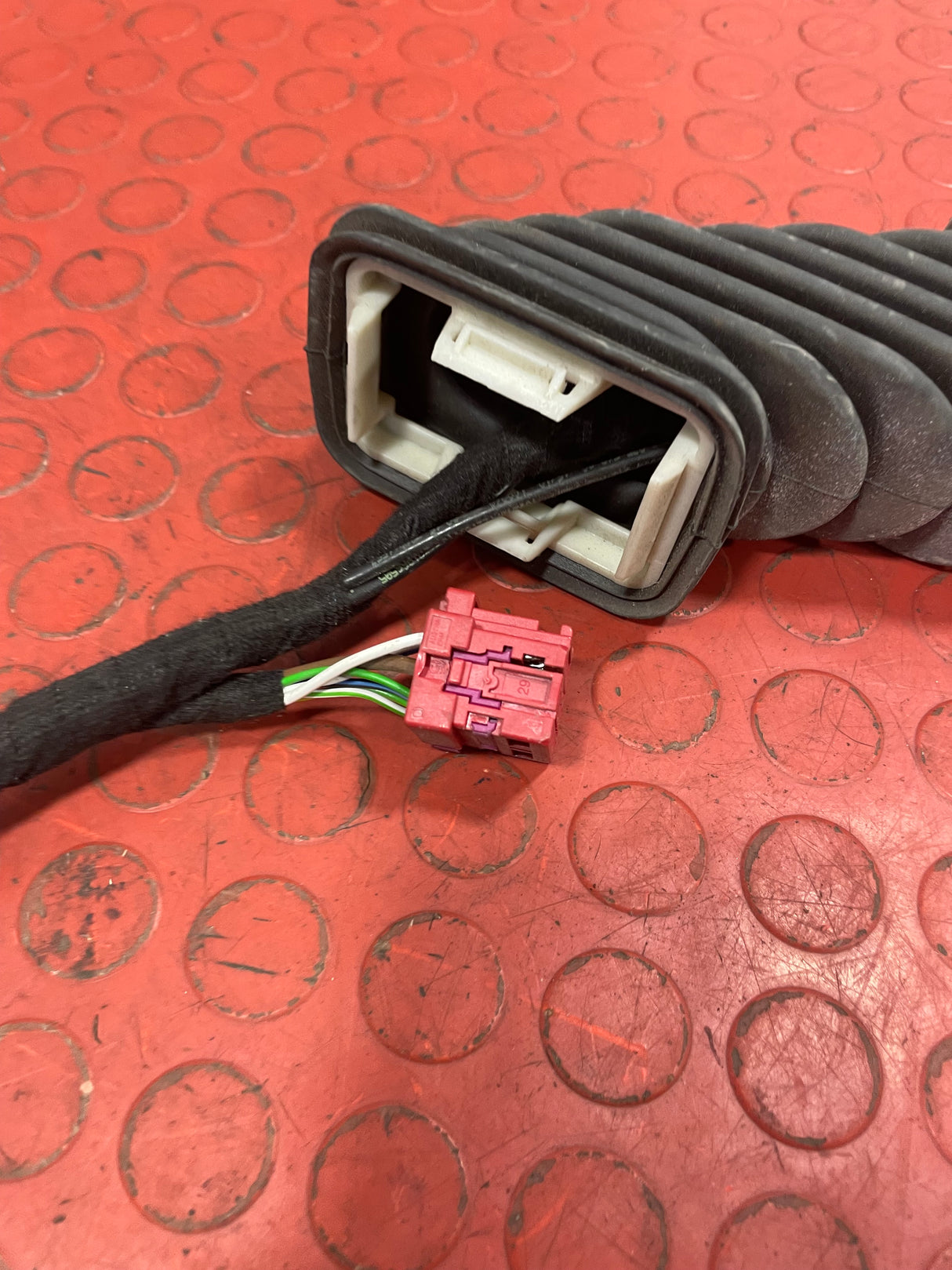 Volkswagen Transporter T6 DOOR WIRING LOOM Drivers Side 2015-2019 P/N 7E2970000BE