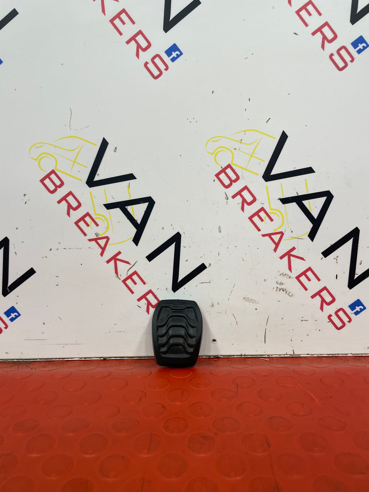 Ford Transit CLUTCH/BRAKE PEDAL RUBBERS P/N BK217A624AB