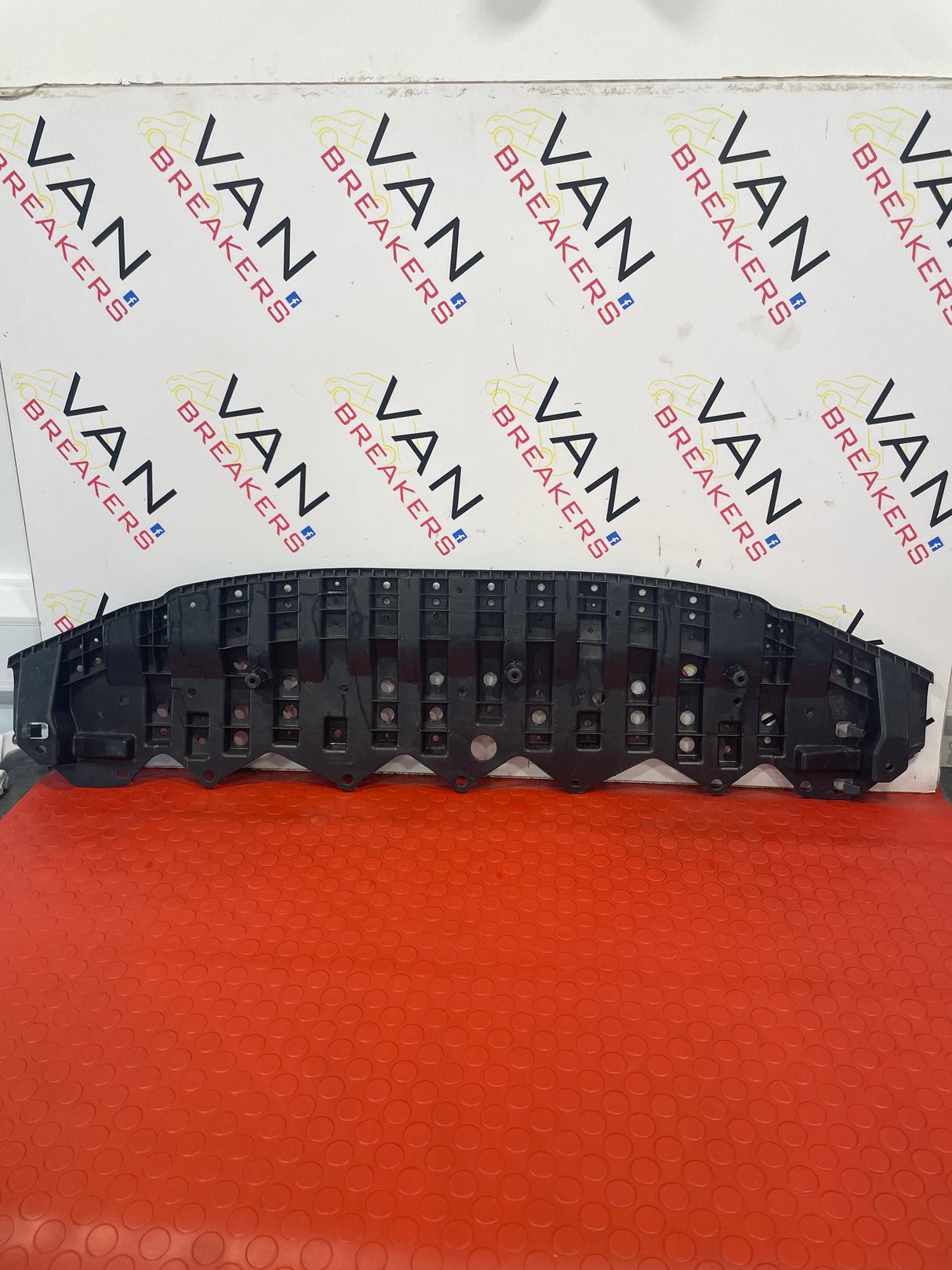 Citroen Dispatch/ Peugeot Expert/ Toyota Proace/ Vauxhall Vivaro(19) FRONT BUMPER SKID PLATE/ UNDER TRAY 2018-2023 P/N 526180D040