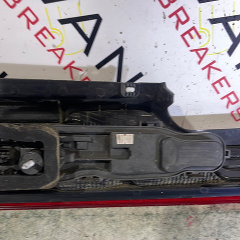 Ford Transit Custom TAILLIGHT PASSENGER SIDE LH 2013-2023 P/N BK2113405AG