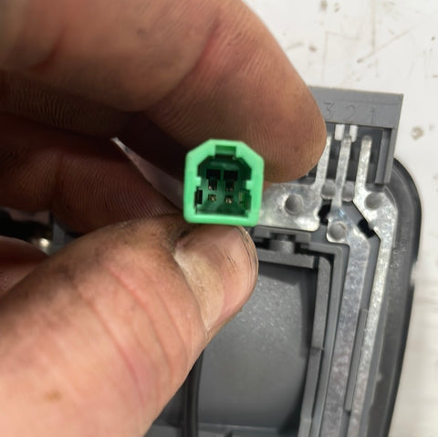 Citroen Dispatch/ Peugeot Expert/ Vauxhall Vivaro/ Toyota Proace INTERIOR FRONT ROOF LIGHT P/N 1520400000