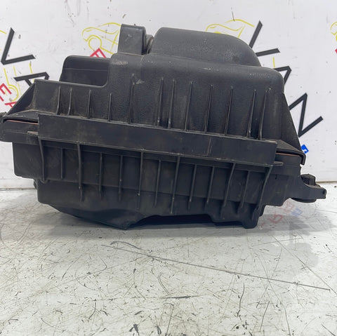 Renault Trafic/Vauxhall Vivaro AIR FILTER BOX 2.0 DCi 2010-2014 P/N 8200760899
