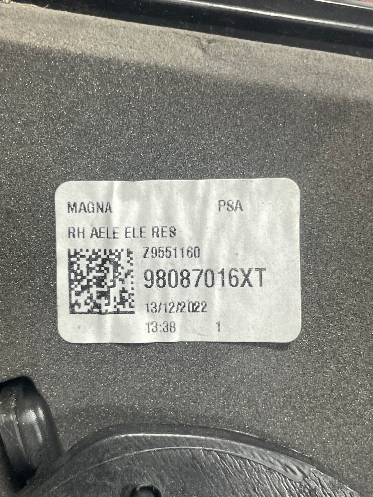 Citroen Dispatch/Peugeot Expert/Vauxhall Vivaro/Totoya Proace/Fiat Scudo ELECTRIC WING MIRROR 7 PIN / 2 PIN Driver's Side 2016-2025 P/N 98087016XT