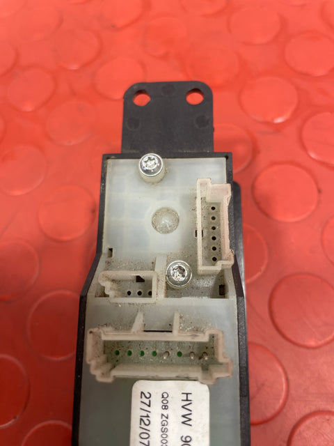 Mercedes Sprinter FRONT PASSENGER SIDE WINDOW SWITCH 06-18 P/N 9065450913