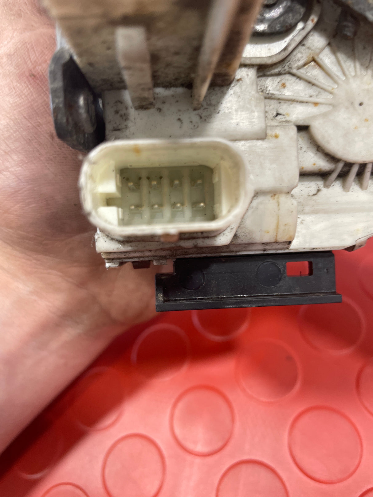 Mercedes-Benz SPRINTER REAR DOOR LOCK W906 2008-2015 P/N A9067401335