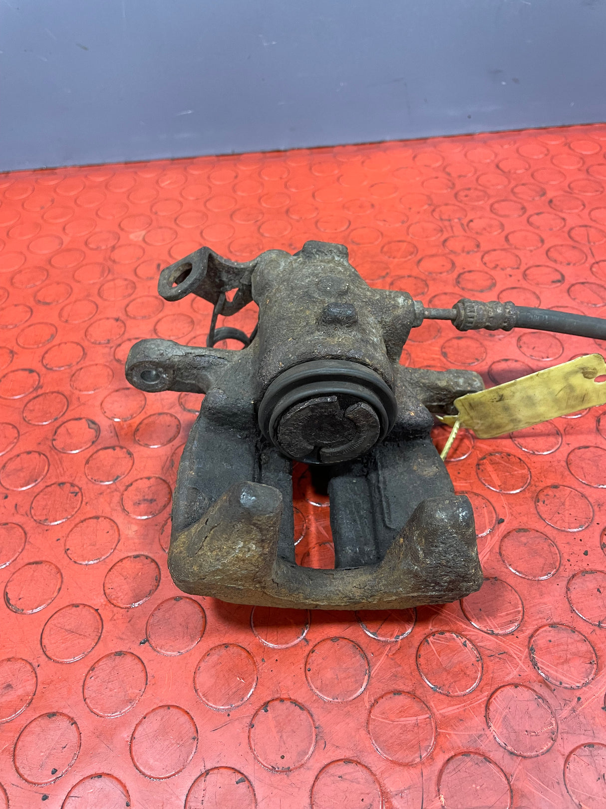 Citroen Dispatch/Peugeot Expert REAR BRAKE CALIPER Passenger Side 2007-2016 P/N 4401L0
