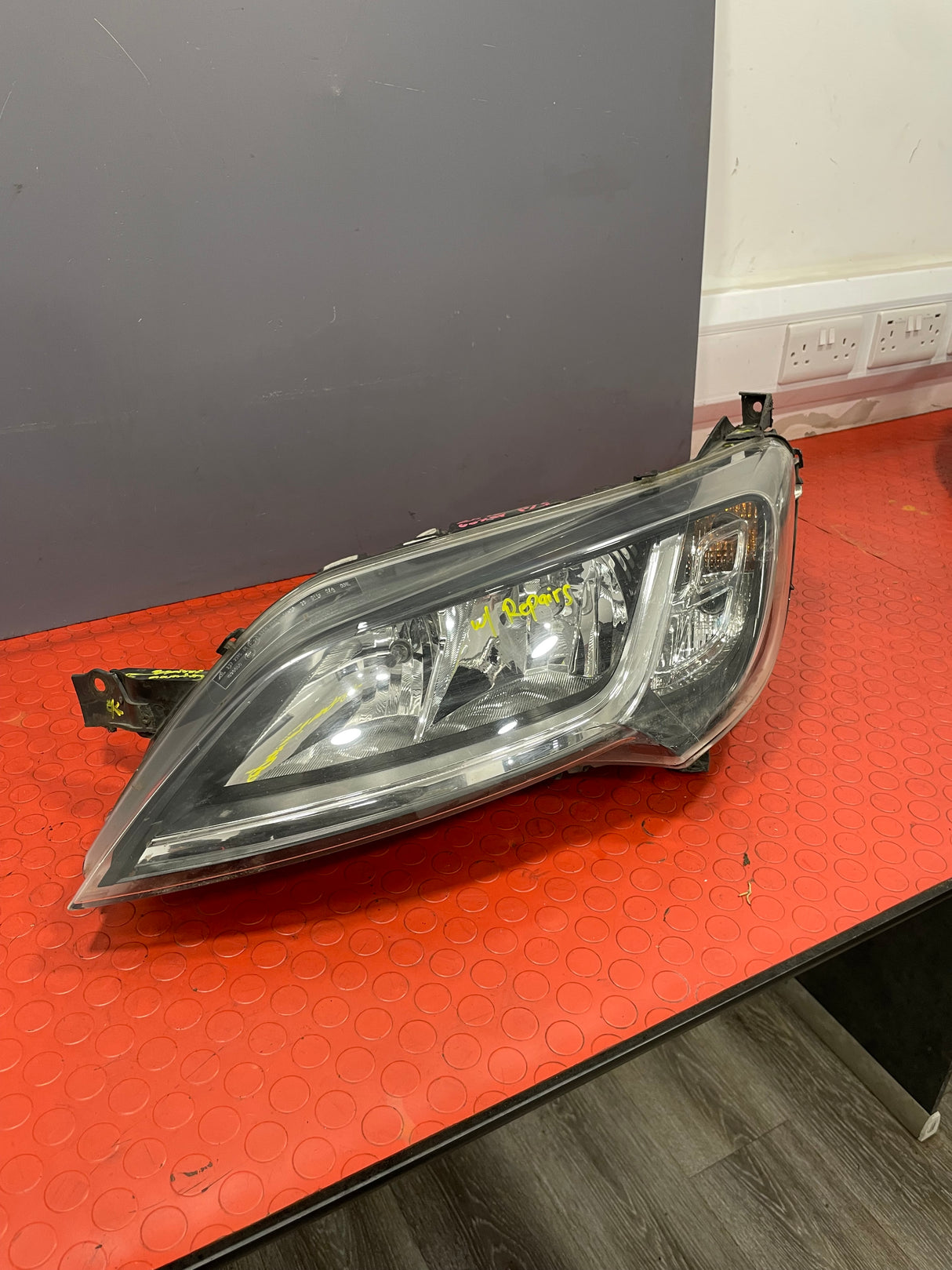 Citroen Relay/Peugeot Boxer/Fiat Ducato HEADLIGHT ASSEMBLY (Repaired Mounting Point) Passenger's Side 2014-2022 P/N 1394429080