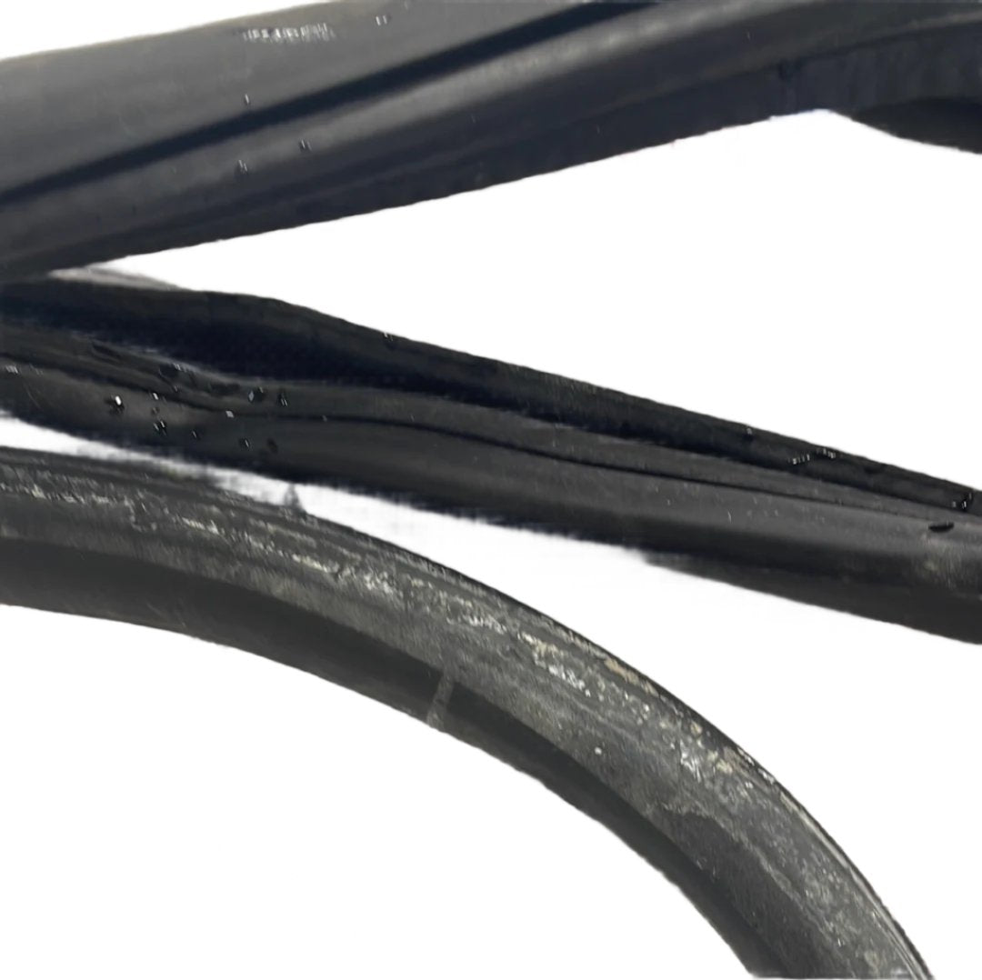 Citroen Berlingo/Peugeot Partner/Toyota Proace City/Vauxhall Combo SLIDING DOOR RUBBER N/S PASSENGER SIDE 2019-2024 P/N VCSDR20