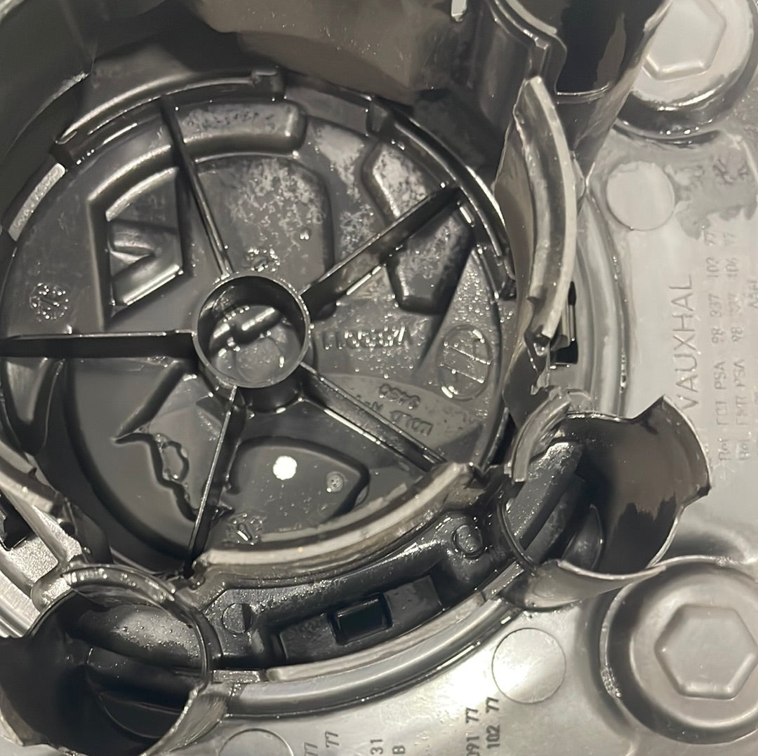 VAUXHALL VIVARO STEEL WHEEL CENTER CAP 5 STUD 2019-2024 P/N 9833710377