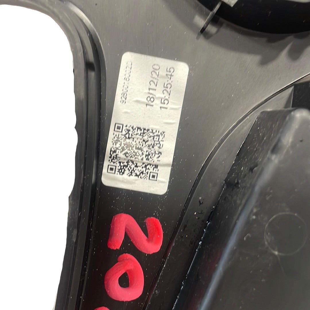 Citroen Berlingo/Peugeot Partner/Toyota Proace City/Vauxhall Combo GEARSTICK SURROUND TRIM AND PARKING SWITCH 2019-2024 P/N 9818376577