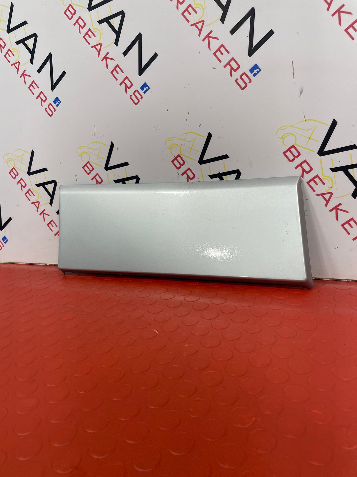 Vauxhall Vivaro DRIVER SIDE REAR PANEL TRIM 2018 P/N 93453602