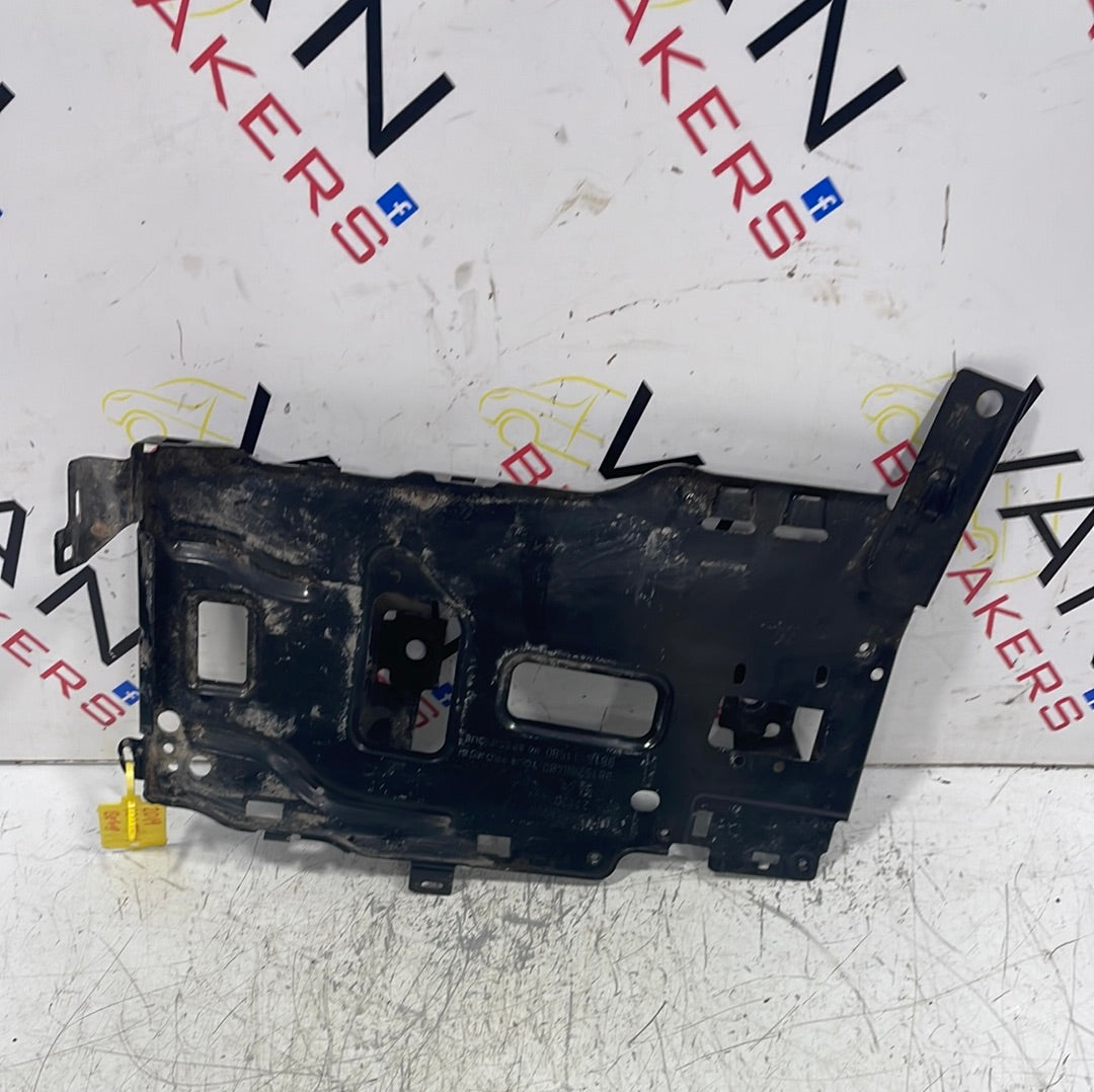 Citroen Dispatch/ Peugeot Expert/ Toyota Proace/ Vauxhall Vivaro(19) BATTERY TRAY 981528858000