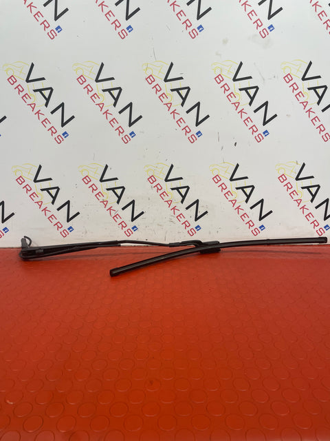 Citroen Berlingo/Peugeot Partner/Toyota Proace City/Vauxhall Combo DRIVER SIDE WIPER ARM 2018-2023 P/N 9833936480