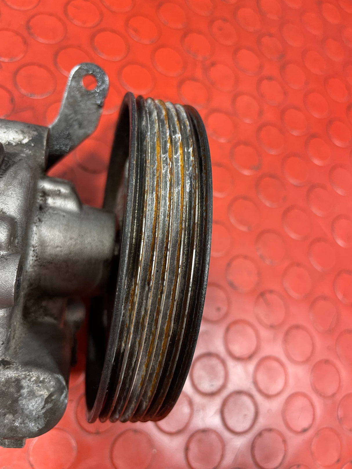 Citroen Berlingo/Peugeot Partner POWER STEERING PUMP 2008-2011 P/N 9637000880