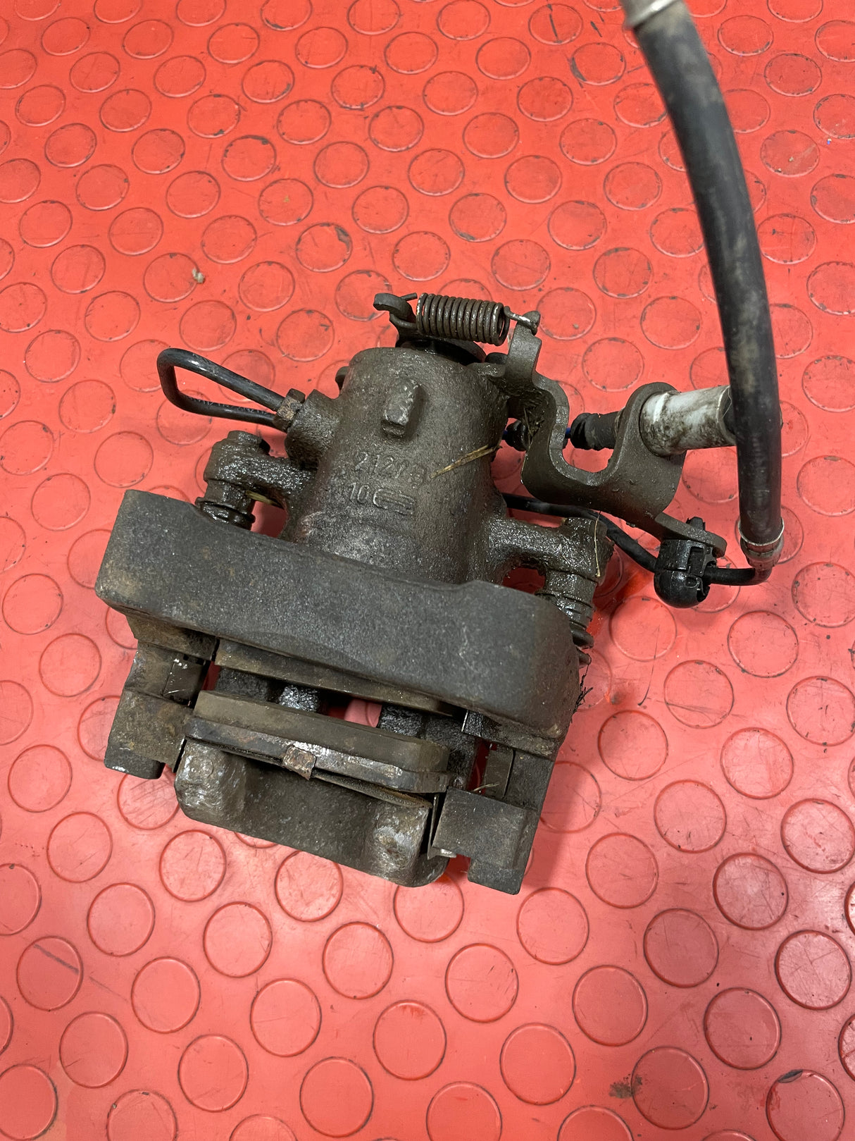 Citroen Berlingo/Peugeot Partner BRAKE CALIPER ASSEMBLY Rear Passenger's Side P/N 9803120580
