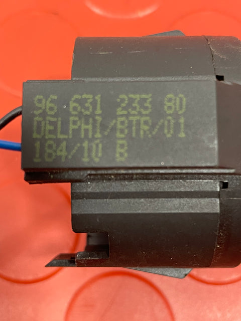 Citroen Berlingo/Peugeot Partner DELPHI IGNITION COIL COVER (damage)P/N 9663123380