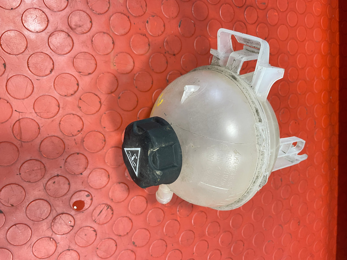 Citroen Berlingo/Peugeot Partner/Vauxhall Combo/Toyota Proace City RADIATOR COOLANT EXPANSION RESERVOIR 2019-2024 P/N 9678514680
