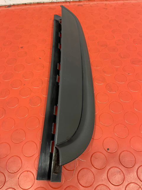 Ford Ranger T6 MK3 3.2 TDCi REAR LEFT DOOR WINDOW COVER TRIM 2018 P/N AB3926254A17AF