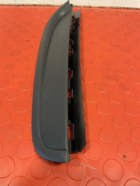Ford Ranger T6 MK3 3.2 TDCi REAR LEFT DOOR WINDOW COVER TRIM 2018 P/N AB3926254A17AF