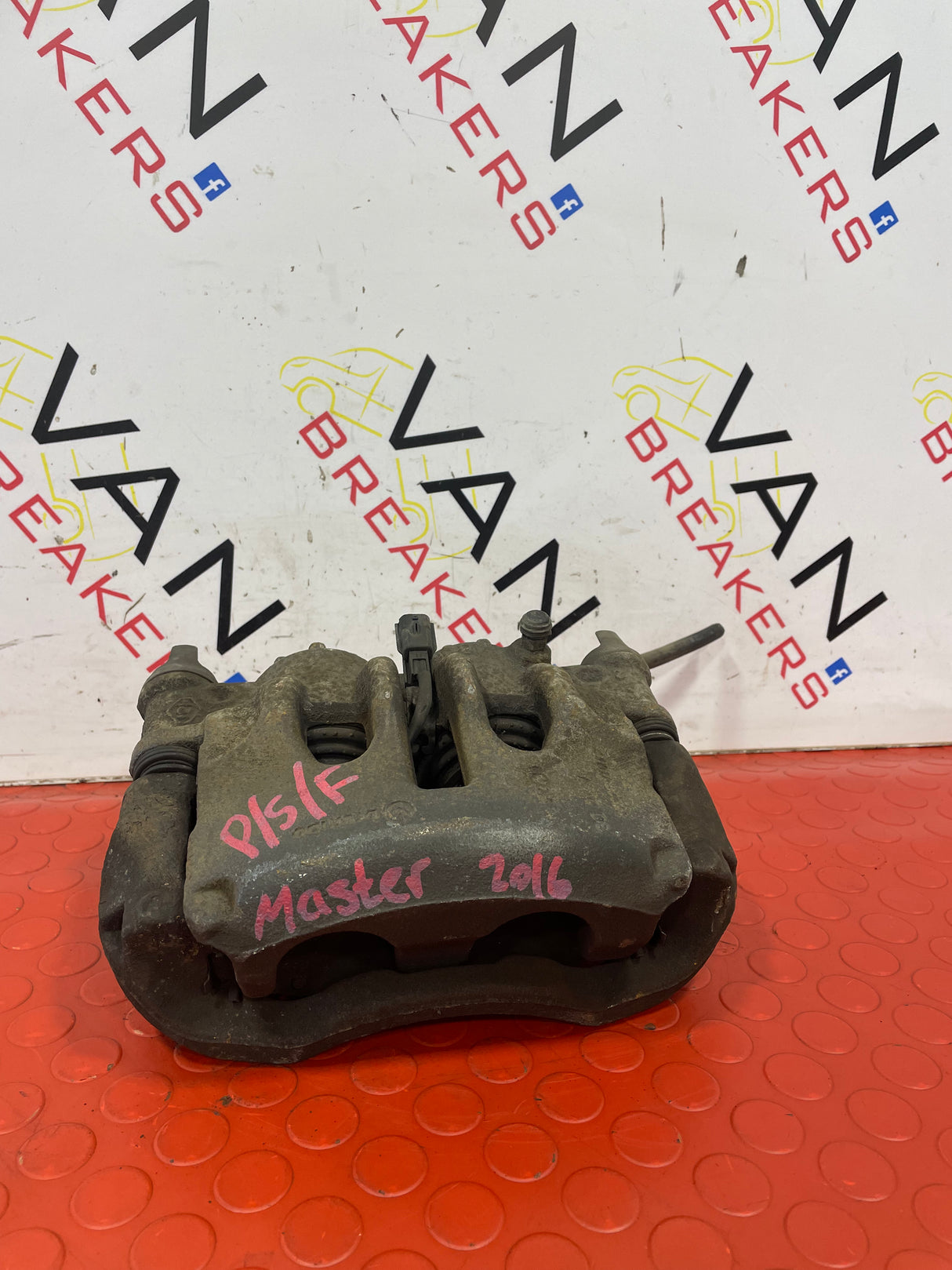 Renault Master III/Vauxhall Movano/Nissan NV400 BRAKE CALIPER LEFT FRONT 2.3L P/N 410105039R