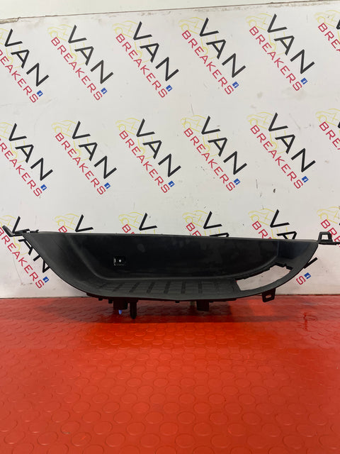 Citroen Dispatch/V Vivaro/T Proace/P Expert SILL STEP PASSENGER SIDE N/S 2018-2023 P/N 98100695ZD