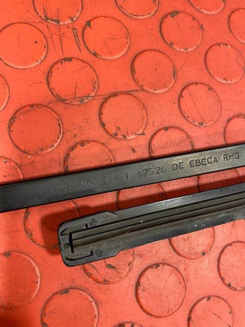 Ford Transit WIPER ARM w/ BLADE MK8 P/N BK3117526DE - 1