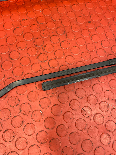 Ford Transit WIPER ARM w/ BLADE MK8 P/N BK3117526DE - 1
