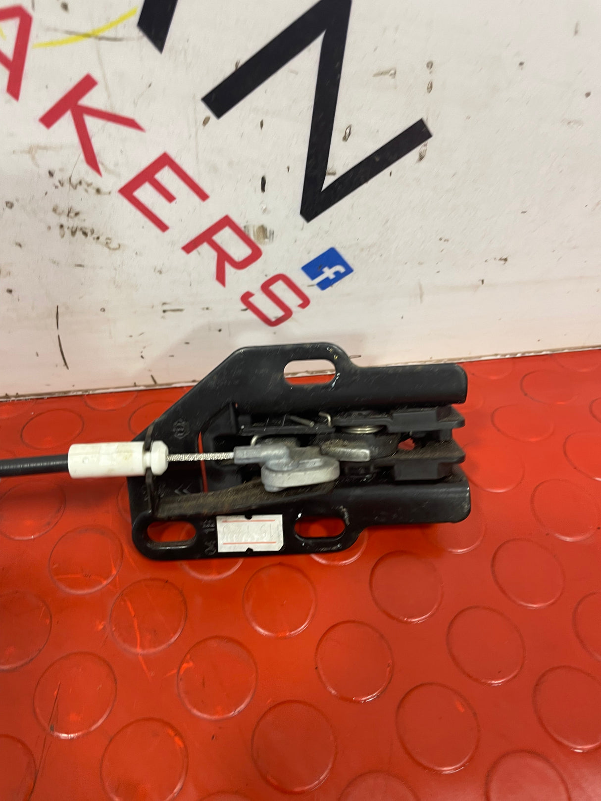 Peugeot Partner/Citroen Berlingo RIGHT REAR DOOR LOCK 2008-2018 P/N 9832126180