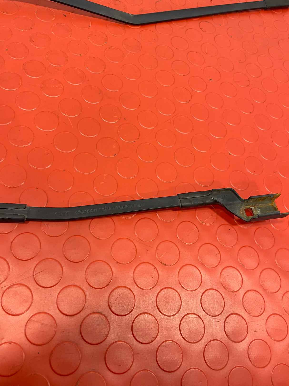 Ford Transit WIPER ARM (PAIR) MK8 P/N BK3117526DE / BK3117526CD