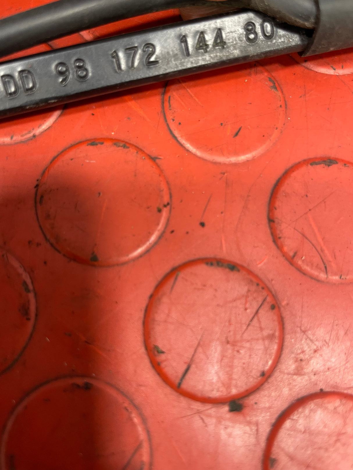 Vauxhall Combo/Peugeot Partner/Citroen Berlingo/Dispatch/Toyota Proace City WINDSCREEN WIPER ARM Driver's Side O/S P/N 9817214480