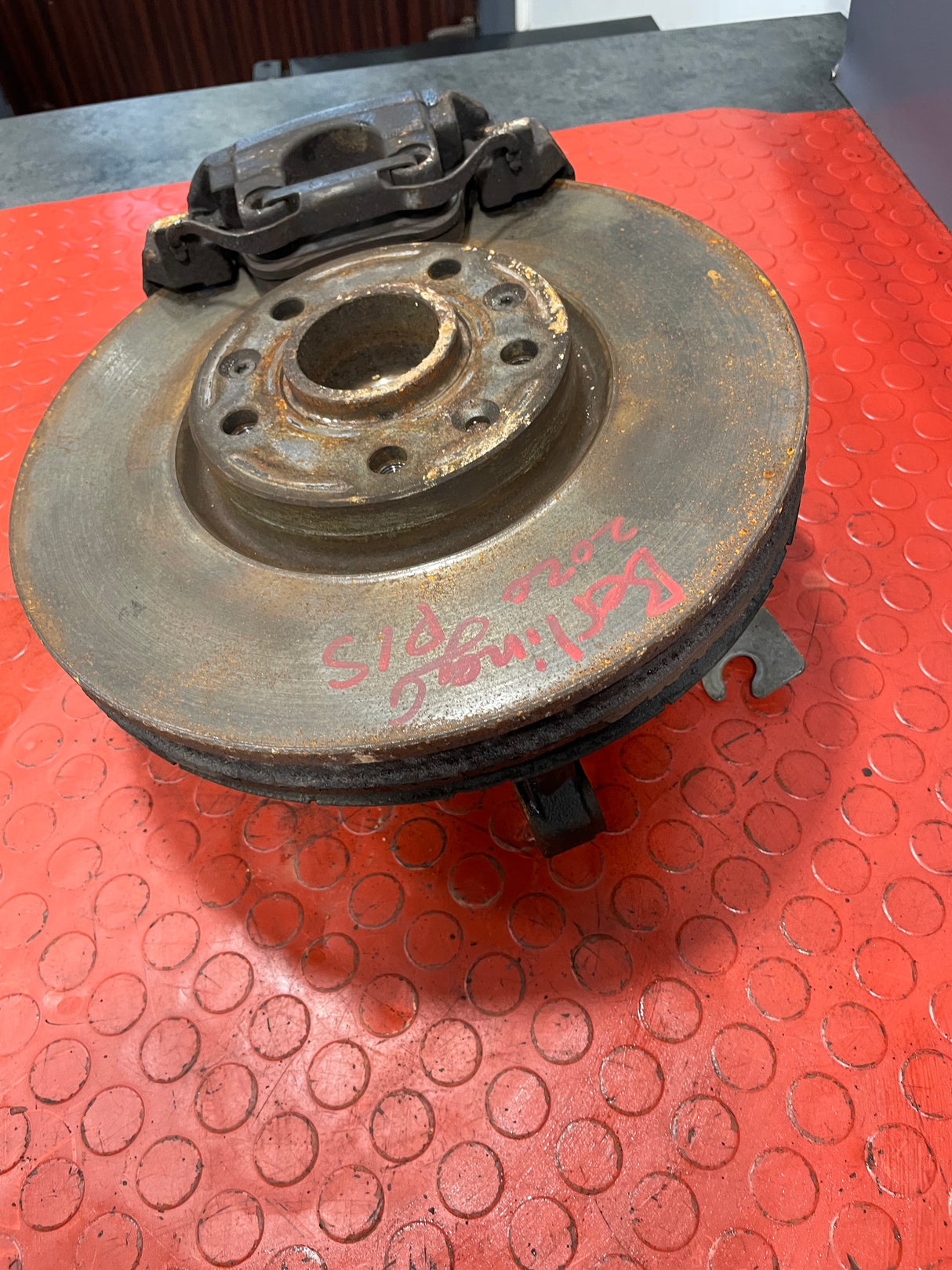 Citroen Berlingo/Peugeot Partner/Vauxhall Combo/Toyota Proace City FRONT WHEEL HUB & BRAKE SET W/ ABS SENSOR Driver's Side 2019-2024 R/N 9830798880 - 1 / 9810728280