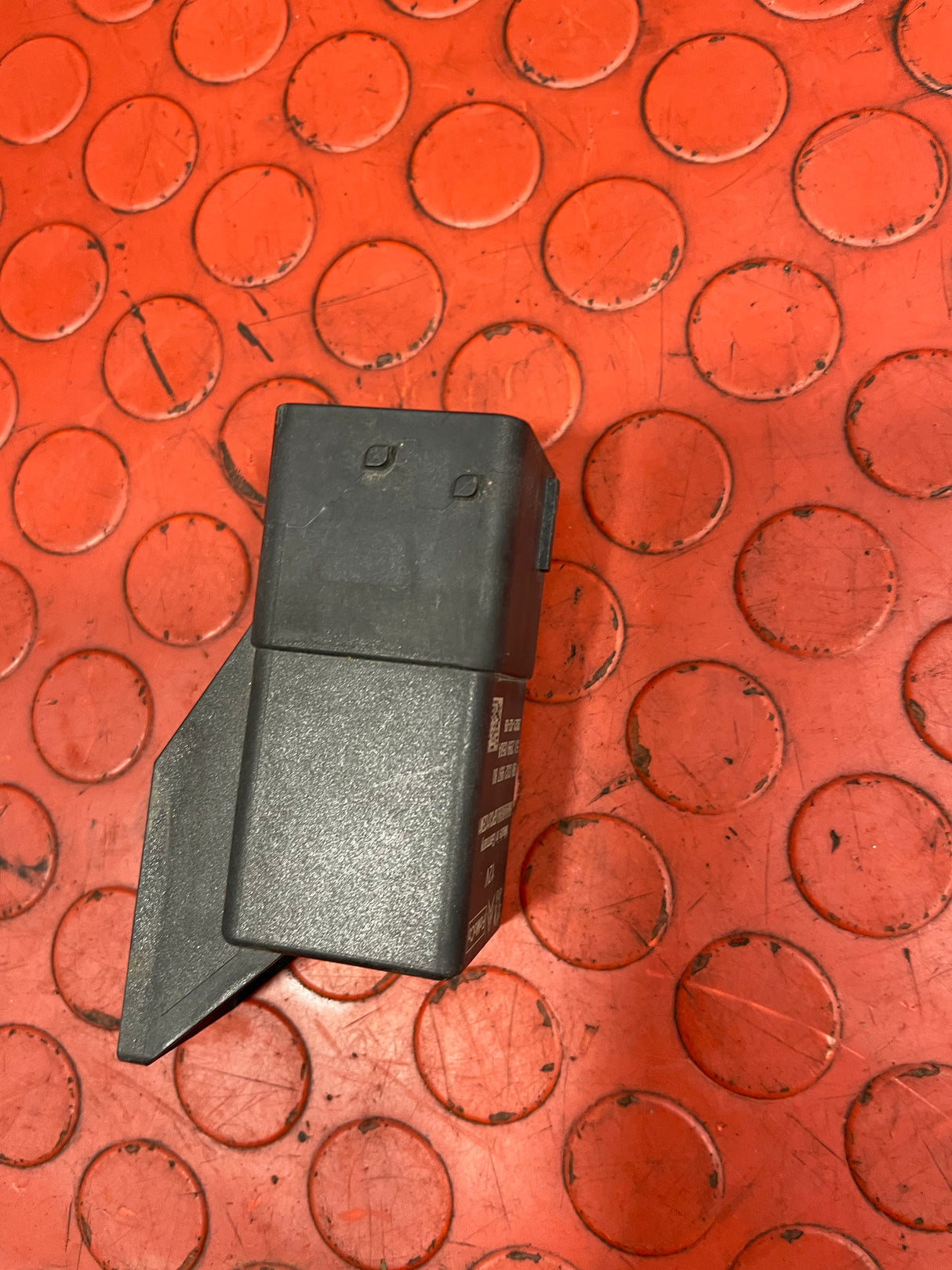 Peugeot Partner/Citroen Berlingo/Vauxhall Combo/Toyota Proace City GLOW PLUG RELAY MODULE 2019-2024 P/N 9803299780