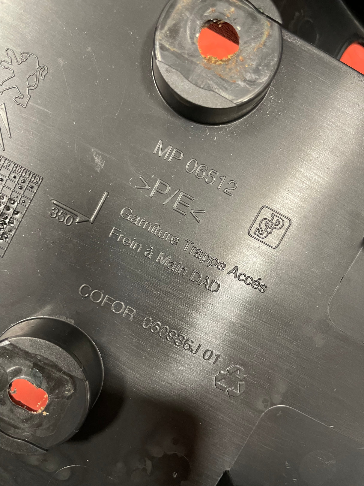 Citroen Berlingo/Peugeot Partner CENTER CONSOLE/ HANDBRAKE COVER 2008-2016 P/N 060936J01 / MP06512