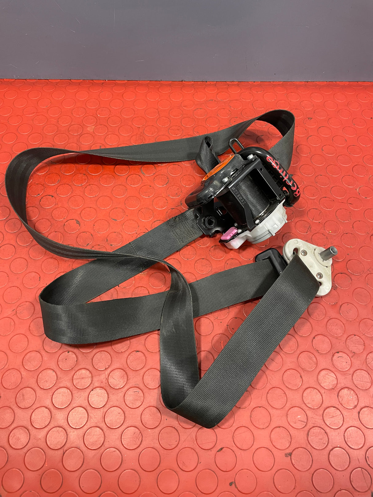 Citroen Berlingo/Peugeot Partner FRONT SEAT BELT Passensger's Side 2008-2018 P/N 98025583XX