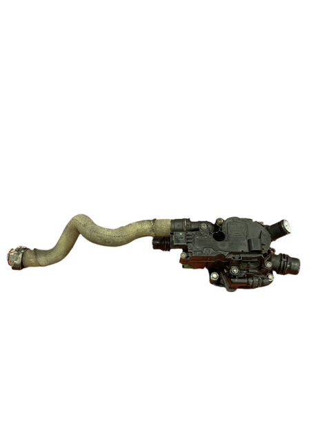 Vauxhall Vivaro/Peugeot Expert/Citroen Berlingo/Dispatch/Toyota Proace/Fiat Scudo THERMOSTAT HOUSING w/ Hose 1.6 BlueHDi 8V 2016-2024 P/N 9803549480