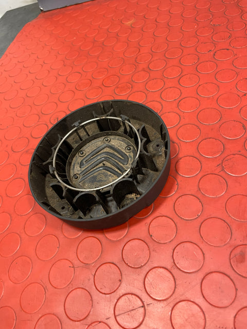 Citreon Berlingo WHEEL CENTRE CAP HUB CAP 2019-2024 P/N 9808342077