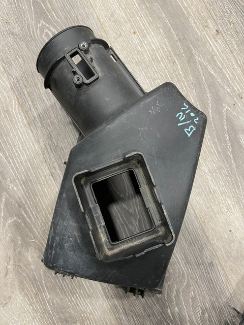 Ford Transit MK8 AIR FILTER BOX LID NO MAF SENSOR (DAMAGED SEE PICS) P/N BK319600BH