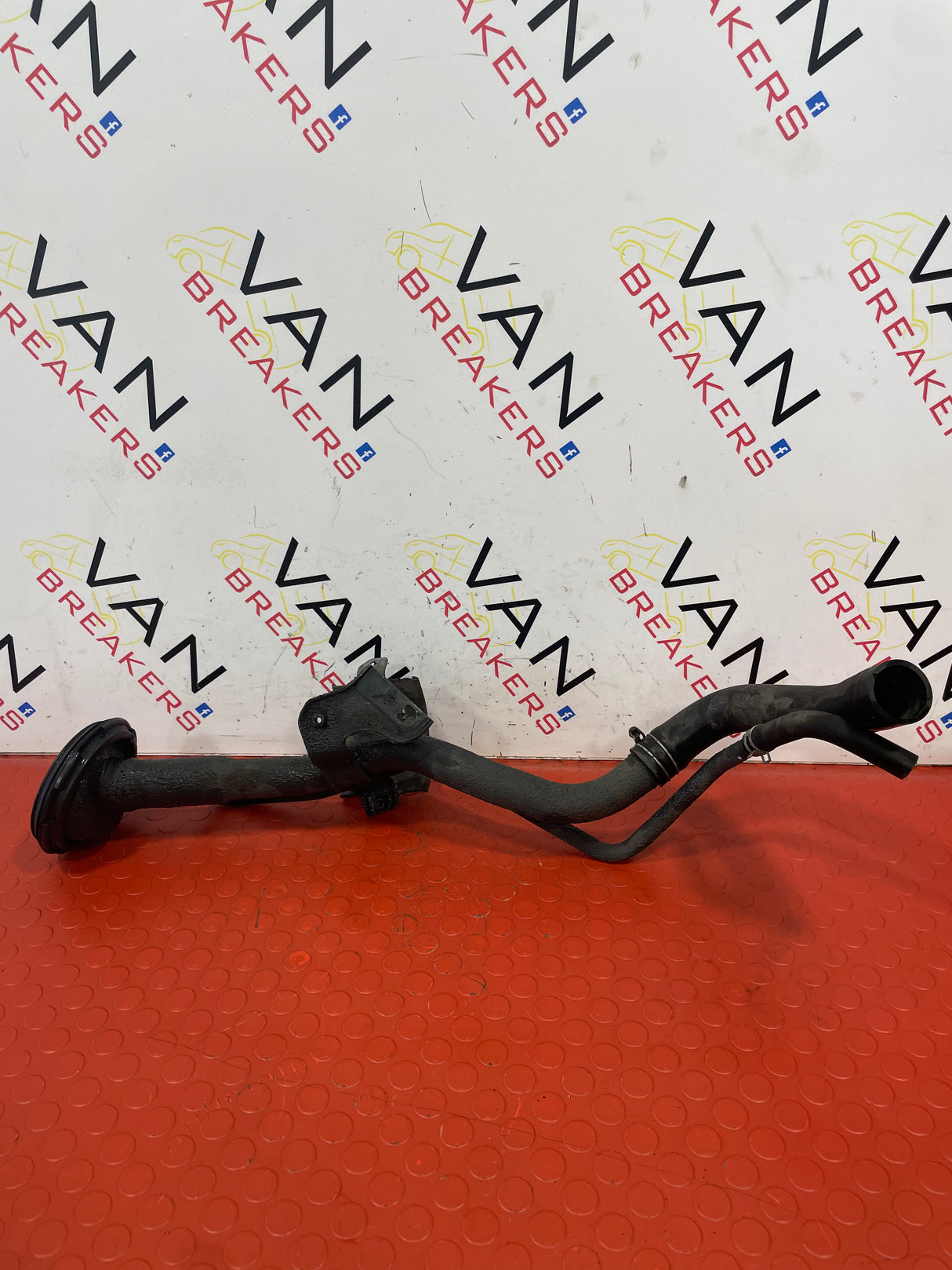 Nissan Navara FUEL TANK FILLER PIPE 2.3L 2016-2020 P/N 172214KJ1A