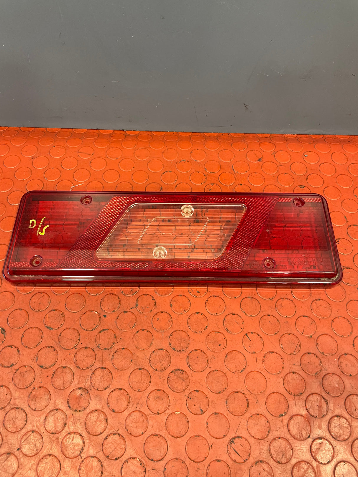 Ford Transit Tipper Pick-Up TAILLIGHT COVER Driver's Side MK8 2014 P/N BK3113404CC / 1847494