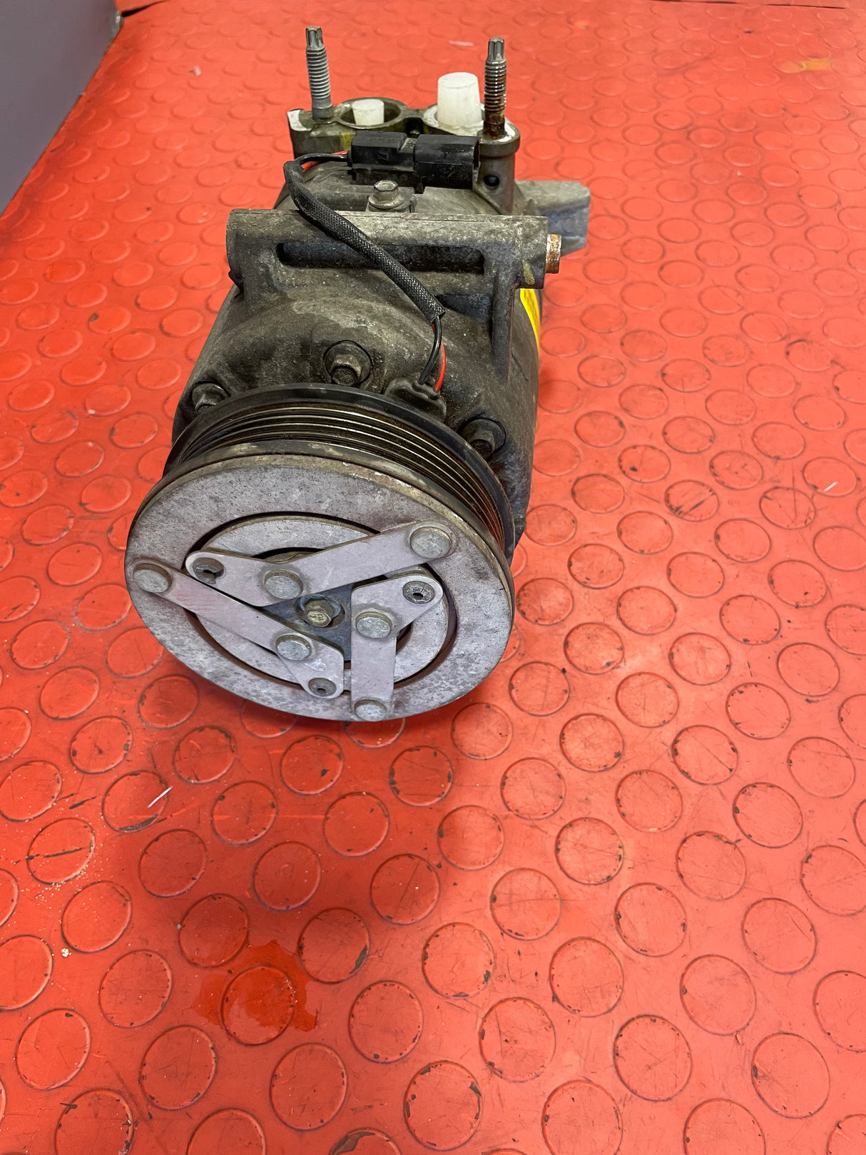 Ford Transit Custom MK8 AIR CON PUMP FWD DIESEL Euro 5 2.2 P/N BK2119D629AE