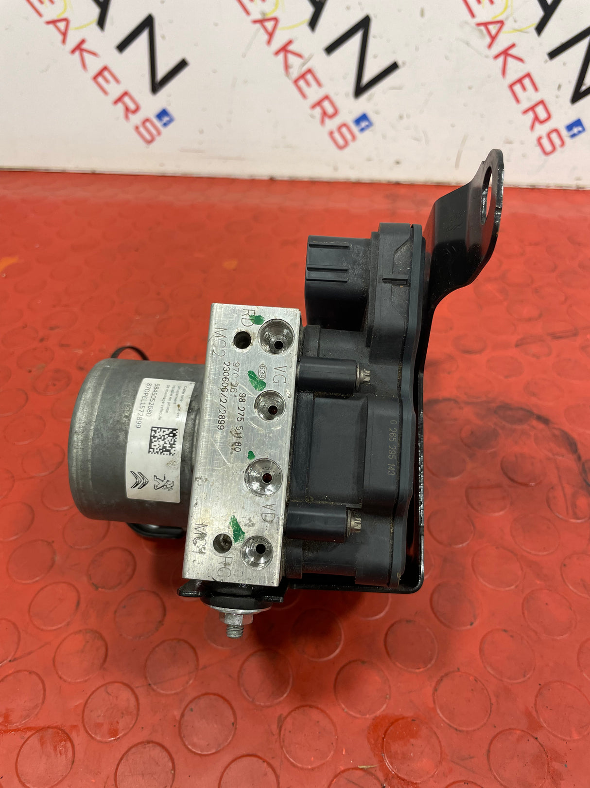 Citroen Berlingo Peugeot Partner ABS PUMP, CONTROL UNIT AND BRACKET 1.5 2019-2023 P/N 0265956944