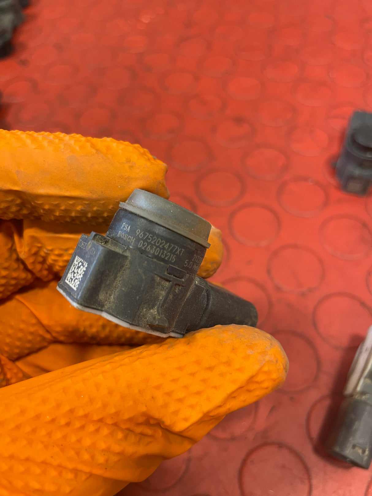 Peugeot Expert/Citroen Dispatch/Vauxhall Vivaro REVERSE PARKING SENSOR 3Pins P/N 9675202477XT