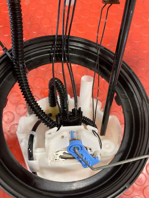 Citroen Berlingo/Peugeot Partner/Vauxhall Combo/Toyota Proace City 1.5 FUEL TANK SENDER UNIT (6 Pin) 2019-2024 P/N 9809359380 - 1 / 100115562AG