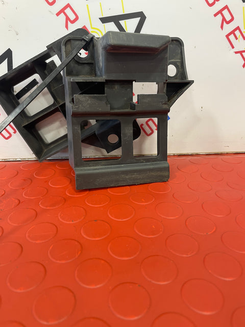 Mercedes Sprinter 906 FRONT BUMPER BRACKETS 2011 P/N A9066850263 A