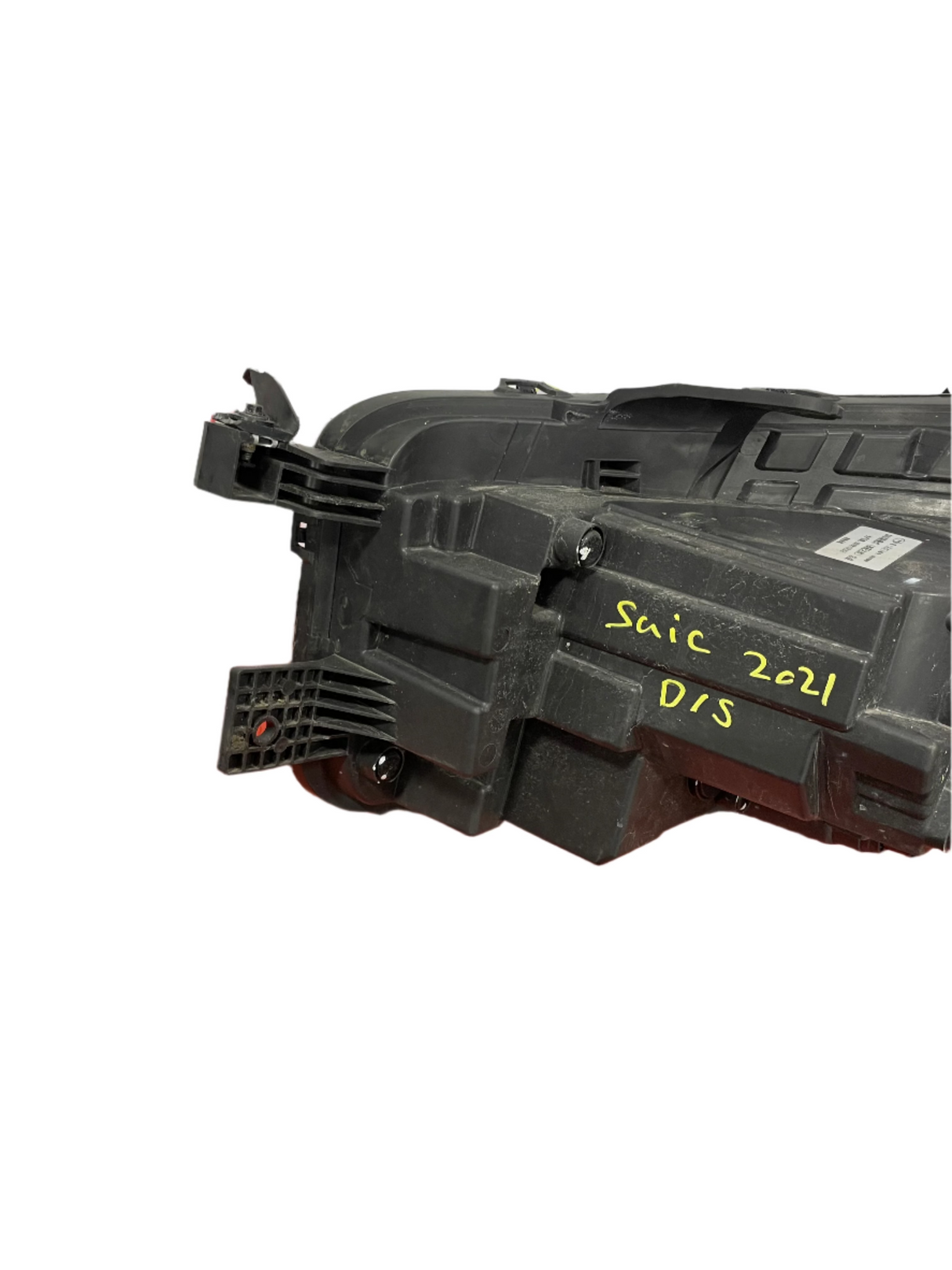 Maxus Deliver 9 2021 DRIVERSIDE HEADLIGHT (DAMAGED CLIPS) P/N C00076962